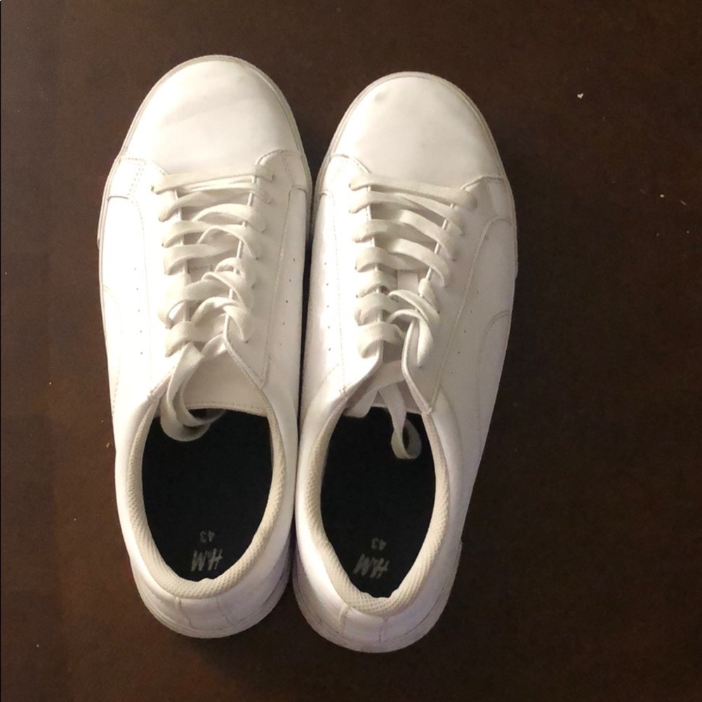 H&M white casual shoe size 10
